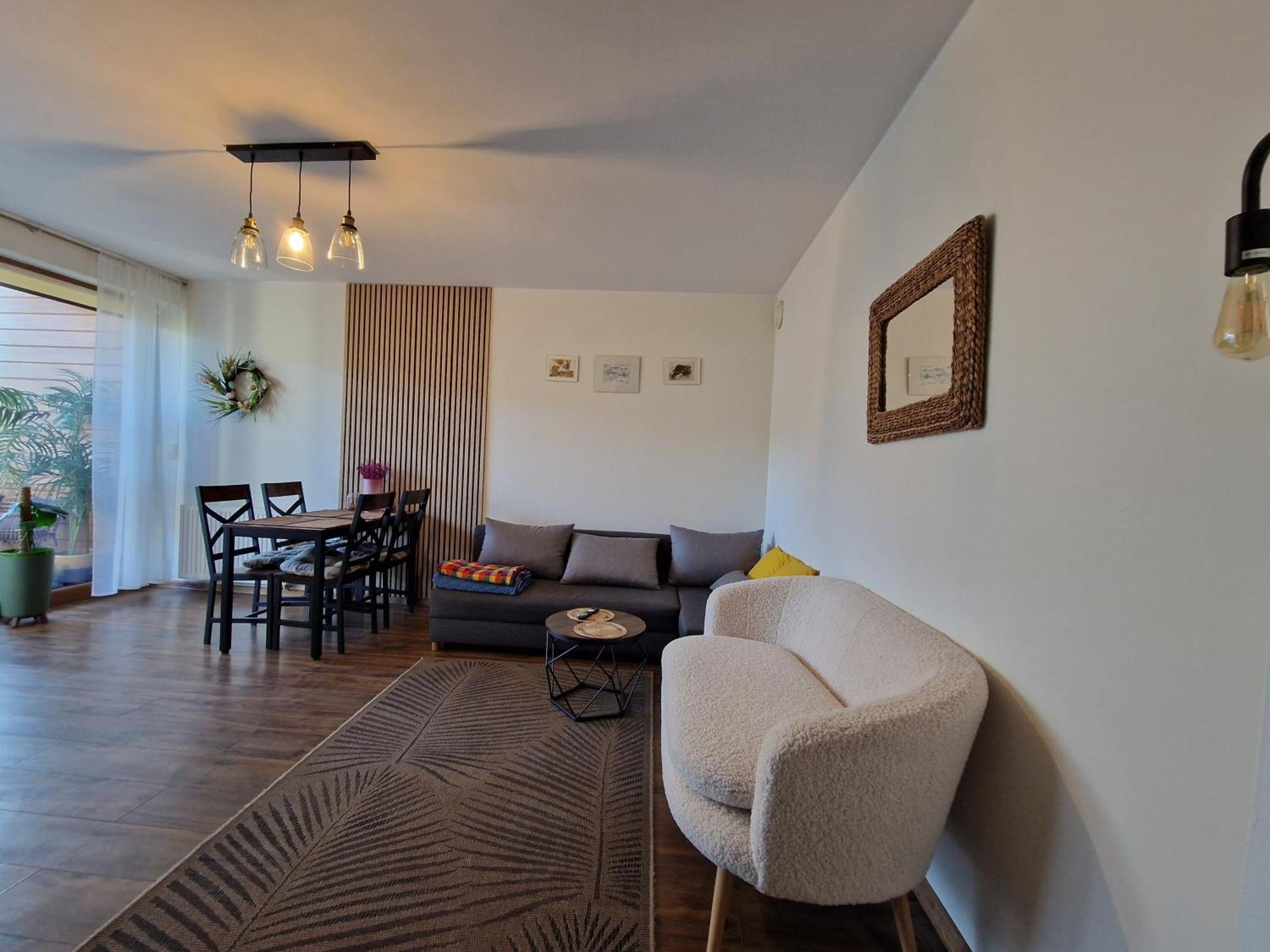 אוסטקה Komfortowy Apartament Dwupokojowy Z Tarasem I Garaz מראה חיצוני תמונה